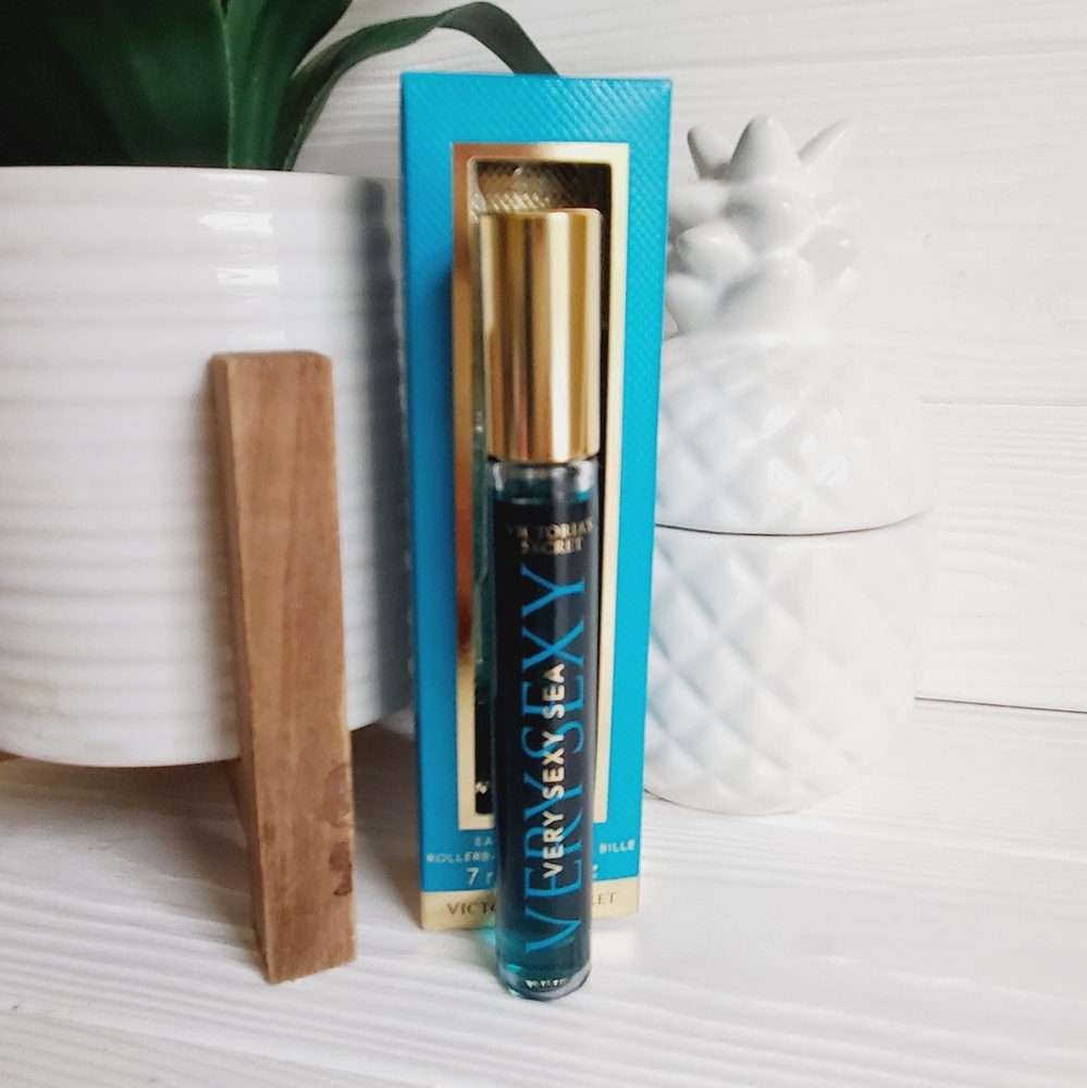 Victoria's Secret Very Sexy Sea Rollerball